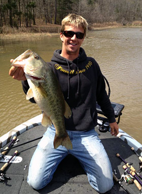 Bassmaster Elite Angler Chad Pipkens is finding some quality bass during his pre-practice fishing