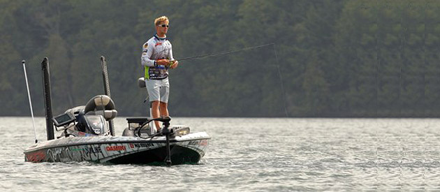 Chad Pipkens fishing the 2013 St Lawrence River Showdown