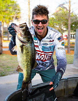 Chad Pipkens with his 8 pound St. Johns River big bass at the 2022 Elite Series event #1