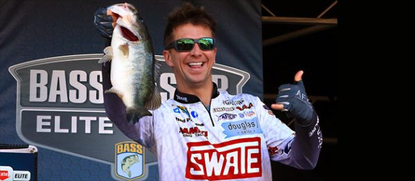 Chad Pipkens with a big Day 1 bass at the Bassmaster Elite Series at Santee-Cooper Lakes 3/18/2022.
